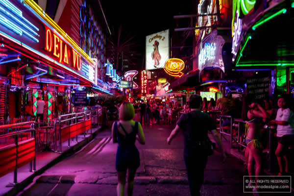 red light district bangkok