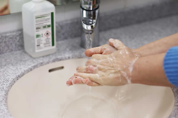 wash hands coronavirus